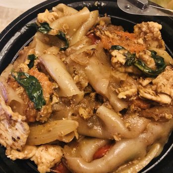Kin'd - N2. Drunken Noodle - Thai Near Me - Fresh Meadows, New York