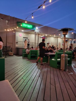 Jon & Vinny's Brentwood by null