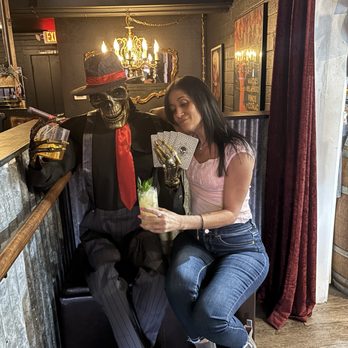 Muks Candles And Cocktails - Bars Near Me - Payson, Arizona