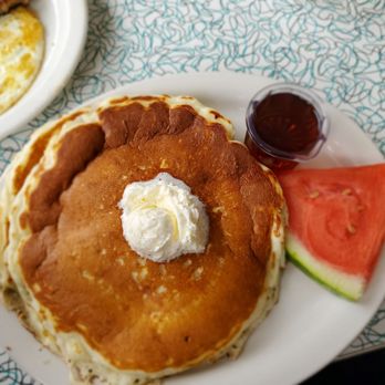 Dale's Diner - Pancakes! Yum!!! - Diners Near Me - Long Beach, California Dale's Diner - Pancakes! Yum!!! - Diners Near Me - Long Beach, California