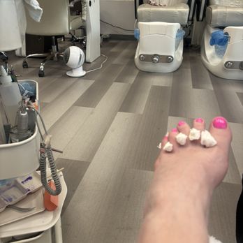 Sunset Bay Nail Lounge - Nail Salons Near Me - Huntington Beach, California