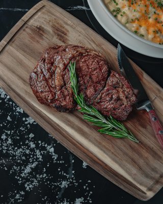 CH Steakhouse & Bar by null