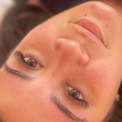 Jax Lash Bar - Brown Lash extensions. Angel set by Veronica