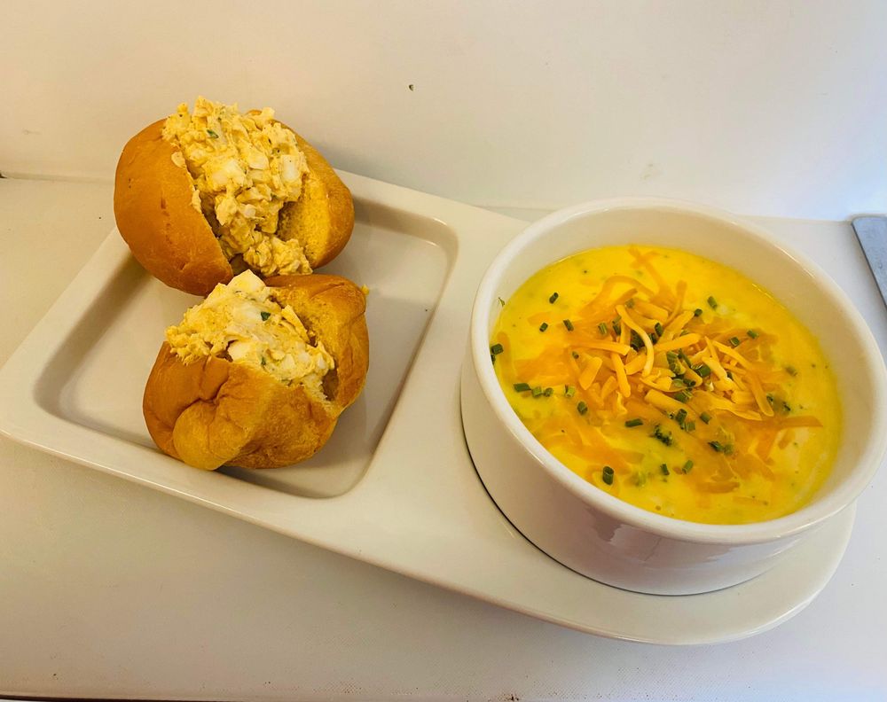 MAPLE TREE CAFE & ICE CREAM Updated September 2024 20 Photos 1993