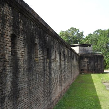 Historic Fort Gaines - Fort Walls - Landmarks & Historical Buildings Near Me - Dauphin Island, Alabama Historic Fort Gaines - Fort Walls - Landmarks & Historical Buildings Near Me - Dauphin Island, Alabama
