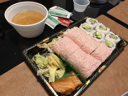 Daikichi Sushi Bistro by null
