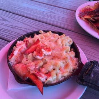 Poor People's Pub - Mac& cheese with lobster - Pubs Near Me - New Shoreham, Rhode Island Poor People's Pub - Mac& cheese with lobster - Pubs Near Me - New Shoreham, Rhode Island
