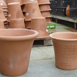 Shannon's Garden Centre - Yorshire Pots 100% Frost Proof
