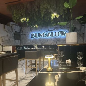 Bungalow Downtown Dining - Steakhouses Near Me - Houston, Texas