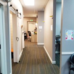 Smith Chiropractic - Hallway to Treatment rooms at Smith Chiropractic