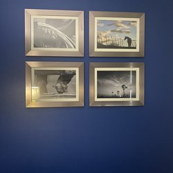 La Quinta by Wyndham Mercedes - Bedroom decor