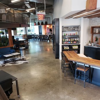 Common Desk - Granite Park - Shared Office Spaces Near Me - Plano, Texas