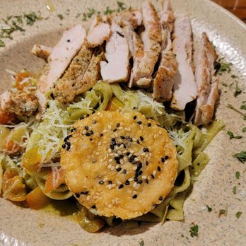Villa Adelina Cafe Bistro - Fettuccine de Pollo - Cafeteria Near Me - Ensenada, BCN