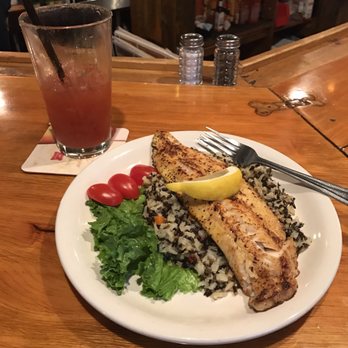 501 Tavern - American Near Me - North Hudson, Wisconsin