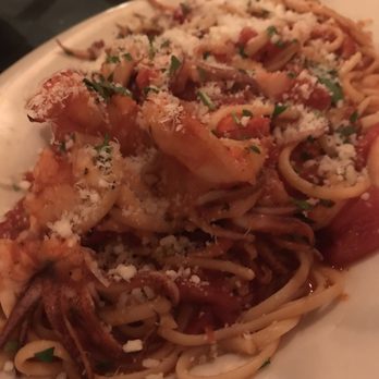 Castelli's - Linguine de mare - Italian Near Me - Palm Desert, California Castelli's - Linguine de mare - Italian Near Me - Palm Desert, California