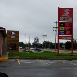 Speedway - Taco Bell in the background coming soon