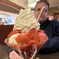 110 Grill - Strawberry cheesecake