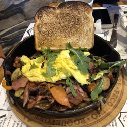 Au Petit Chalet - Yum