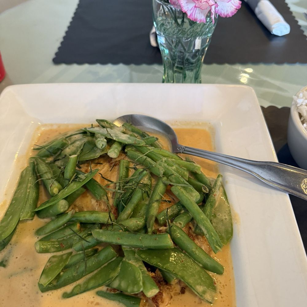 Pa Panang Salmon