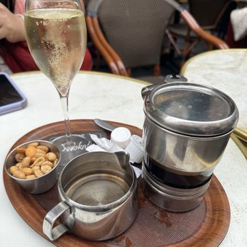 Mokafé Taverne - Tea Rooms Near Me - Brussels, BRU