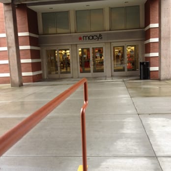Macy's - One of the 4 entrances - Department Stores Near Me - Hillsboro, Oregon Macy's - One of the 4 entrances - Department Stores Near Me - Hillsboro, Oregon