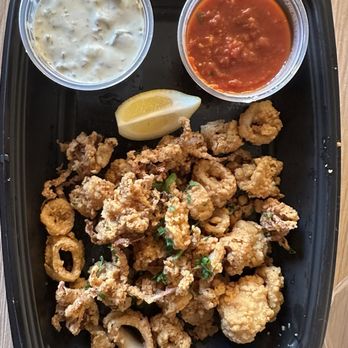Yard House - Fried Calamari - New American Near Me - Henderson, Nevada