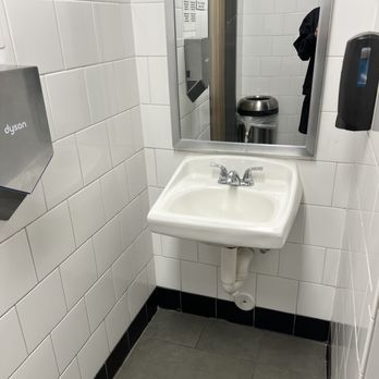 Jack In The Box - Clean sink - Fast Food Near Me - South Jordan, Utah Jack In The Box - Clean sink - Fast Food Near Me - South Jordan, Utah