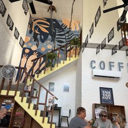 Yah-Yah Café - Inside yah-yah's