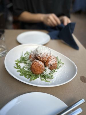 L’Antica Pizzeria da Michele by null L’Antica Pizzeria da Michele by null