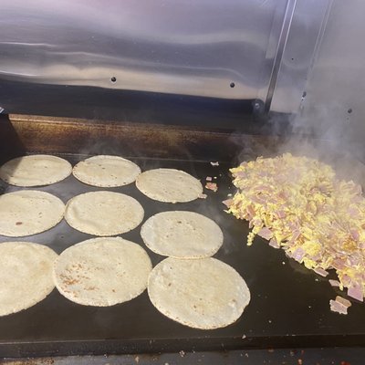 Taqueria Piedra Grande | Traila | Food Truck by null