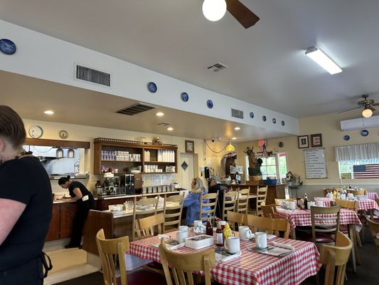 Ellen's Danish Pancake House by null