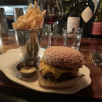 The Loyalist - OG cheeseburger and fries - New American Near Me - Chicago, Illinois The Loyalist - OG cheeseburger and fries - New American Near Me - Chicago, Illinois