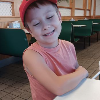 Aunt Bea's BBQ - Barbeque Near Me - Mount Airy, North Carolina
