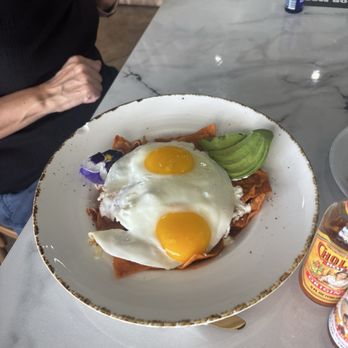 Luua Caffe - Chilaquiles - Breakfast & Brunch Near Me - Inglewood, California
