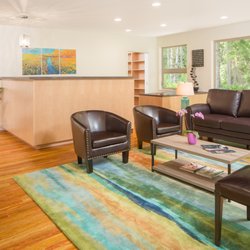 Metamorphé Health Clinic - Waiting Room