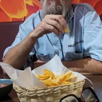 Victoria Cocina Mexicana - Chips were perfect! - Mexican Near Me - Tucson, Arizona Victoria Cocina Mexicana - Chips were perfect! - Mexican Near Me - Tucson, Arizona