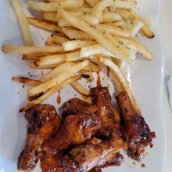 6 chicken wings with Korean BBQ sauce