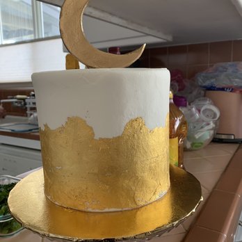 Frosted Cakery - How the foiling was done. Parts are even missing from the bottom! - Bakeries Near Me - Fresno, California Frosted Cakery - How the foiling was done. Parts are even missing from the bottom! - Bakeries Near Me - Fresno, California