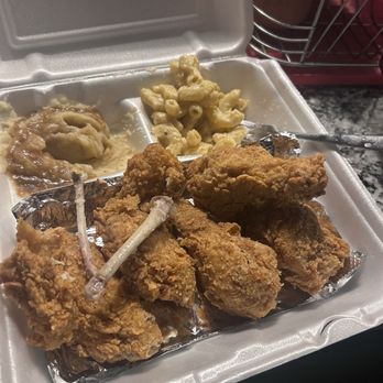 Nana Bs Country Kitchen - Burgers Near Me - Round Rock, Texas