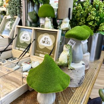 Bellevue Nursery - Gift shop - Nurseries & Gardening Near Me - Bellevue, Washington