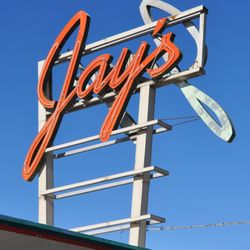 Jim & Dave's Sinclair Serv Sta - Old original service station neon sign