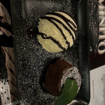 Caminito - The volcano dessert! - Argentine Near Me - Weston, Florida
