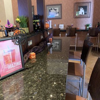 Kiva Koffee - Spacious seating area - Donuts Near Me - Albuquerque, New Mexico