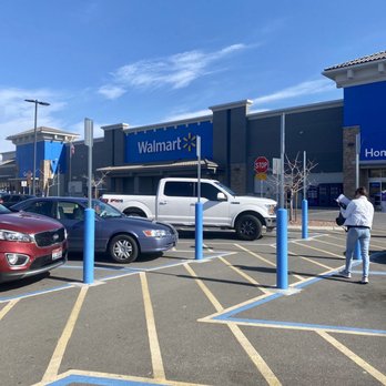 Walmart Supercenter - Entrabce - Department Stores Near Me - Mesquite, Nevada