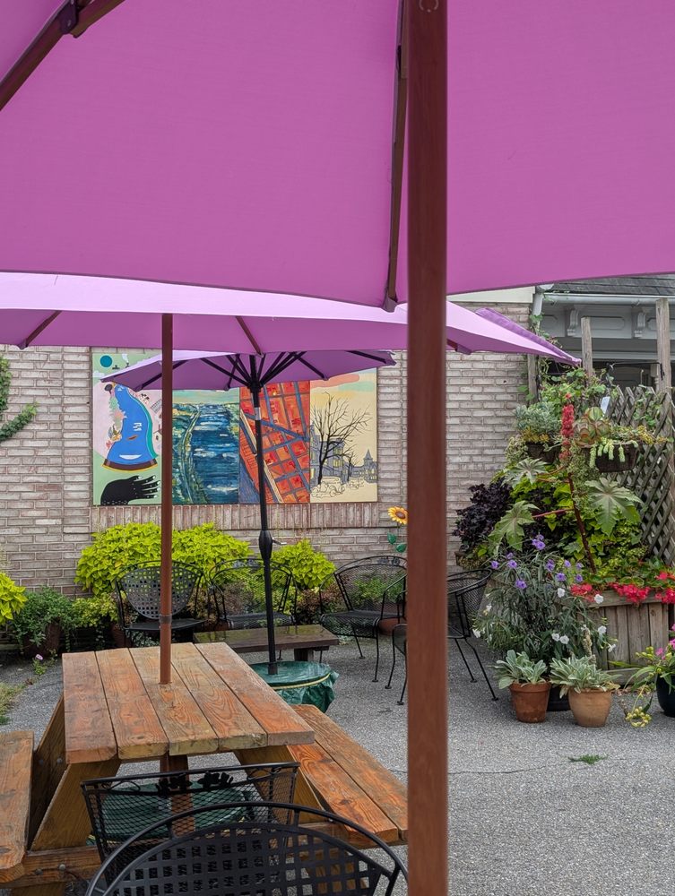 Mulberry Thrill Logo