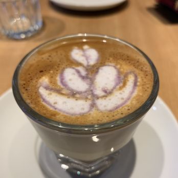 Café Kuya - Ube cortado - Filipino Near Me - Brossard, Quebec