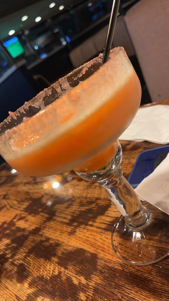 Via Mar Grill & Bar