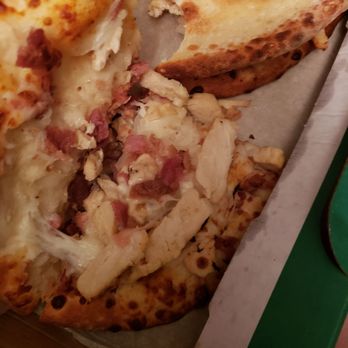 Papa Johns Pizza - No BBQ sauce to be found.... - Pizza Near Me - Ridgecrest, California Papa Johns Pizza - No BBQ sauce to be found.... - Pizza Near Me - Ridgecrest, California
