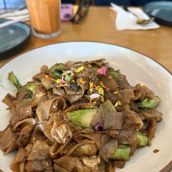 Oraan Thai Eatery - Pad Seew - Thai Near Me - San Francisco, California Oraan Thai Eatery - Pad Seew - Thai Near Me - San Francisco, California