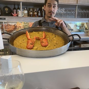 Casa Carmela - Great service at the bar - Arroceria / Paella Near Me - Valencia, V